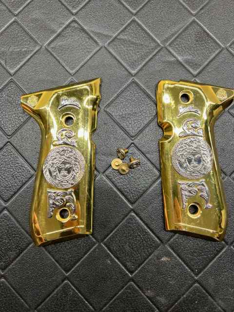 Beretta 92 Metal &amp; Gold Grips - Great Shape