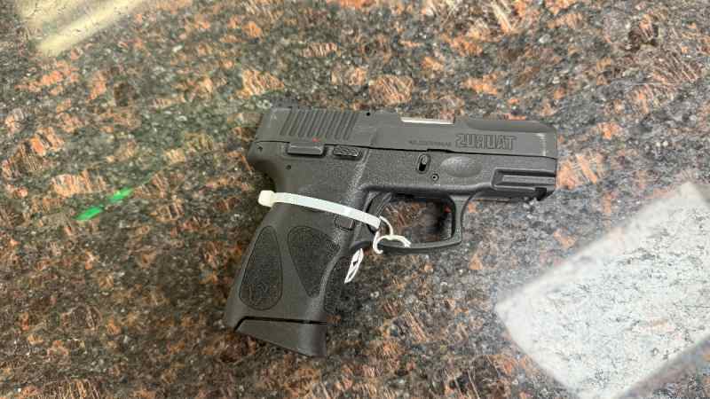 Taurus G2c 9mm 