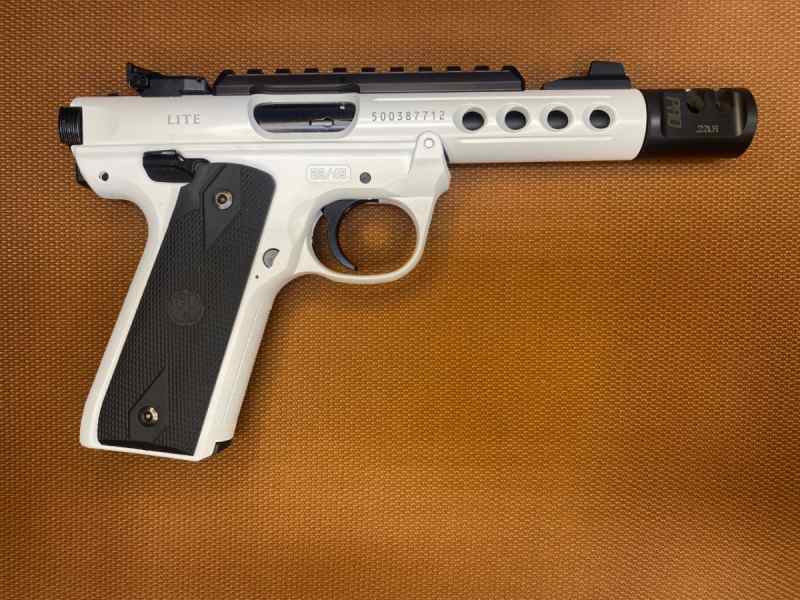 NEW IN BOX - Ruger MK IV 22/45 Lite Storm Trooper