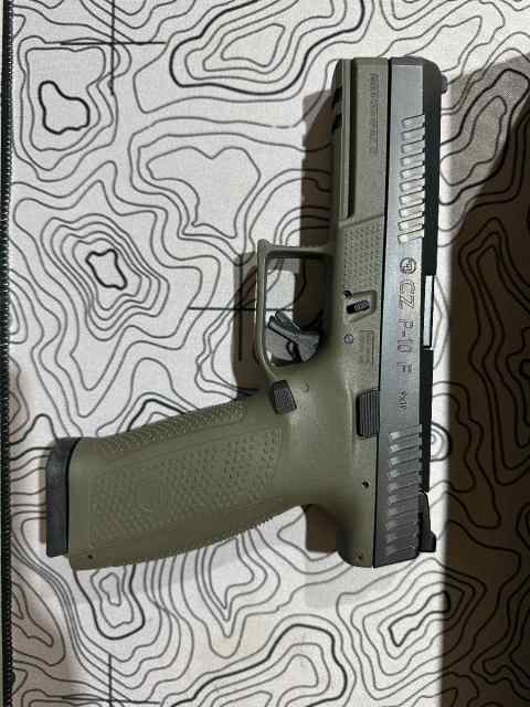 CZ P10F
