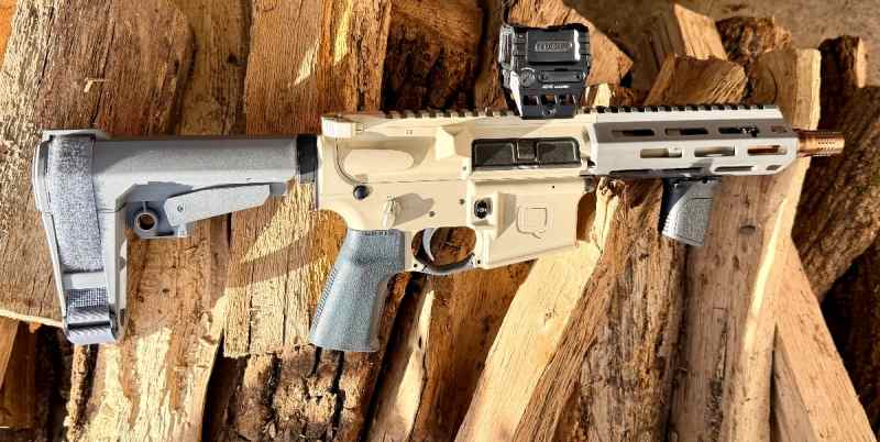 Q Sugar Weasel 300 B/O Pistol