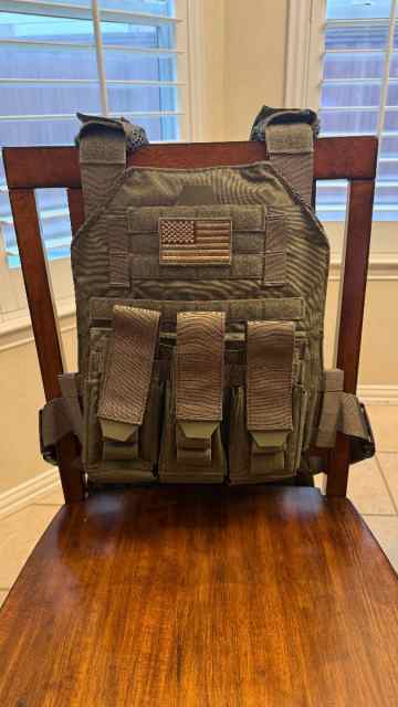 Body Armor, 4 plates, size Large - XL