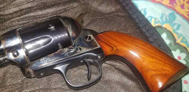 Uberti Cattleman Revolver 44 Special 