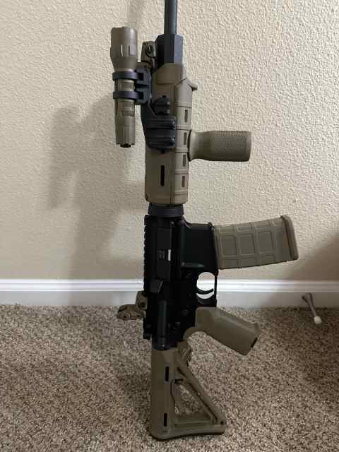 DPMS Oracle AR-15 with Magpul Upgrades