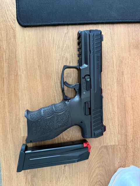 WTS Zastava M70 and HK VP9