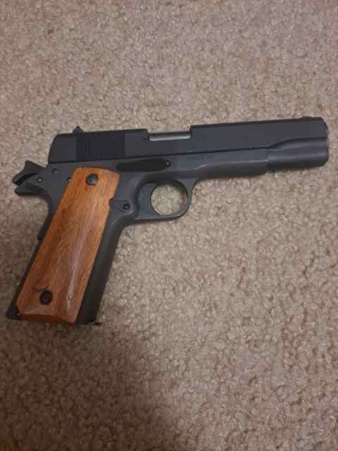 Rock Island 1911 45 ACP GI like Colt