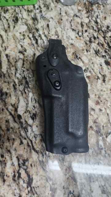 Glock 17 safariland RDS holster.