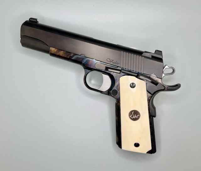 Dan Wesson 1911 Valor Case Hardened (9mm &amp; 45)