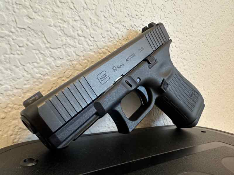 Glock 19 TALO, Ameriglo Sights, Gen 5 (9mm) - NIB