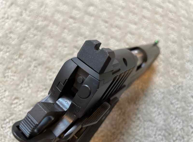 7.5 in Seekins AR pistol