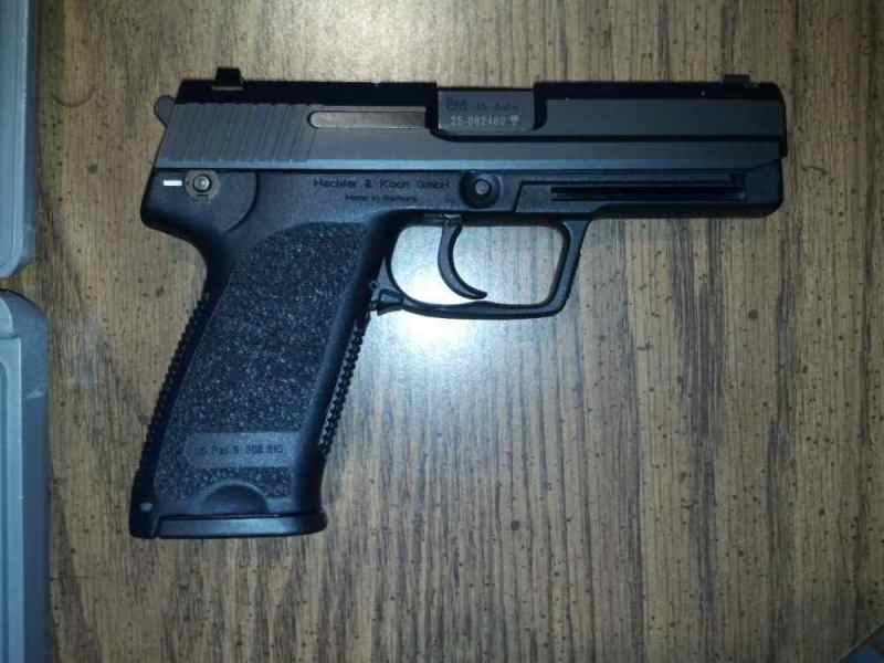 HK USP 45 ...jpg