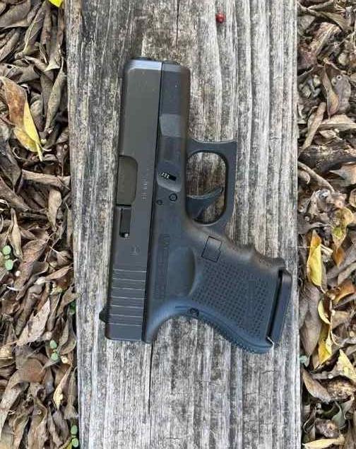 Glock 27 Gen 4 40 S&amp;W Sub Compact