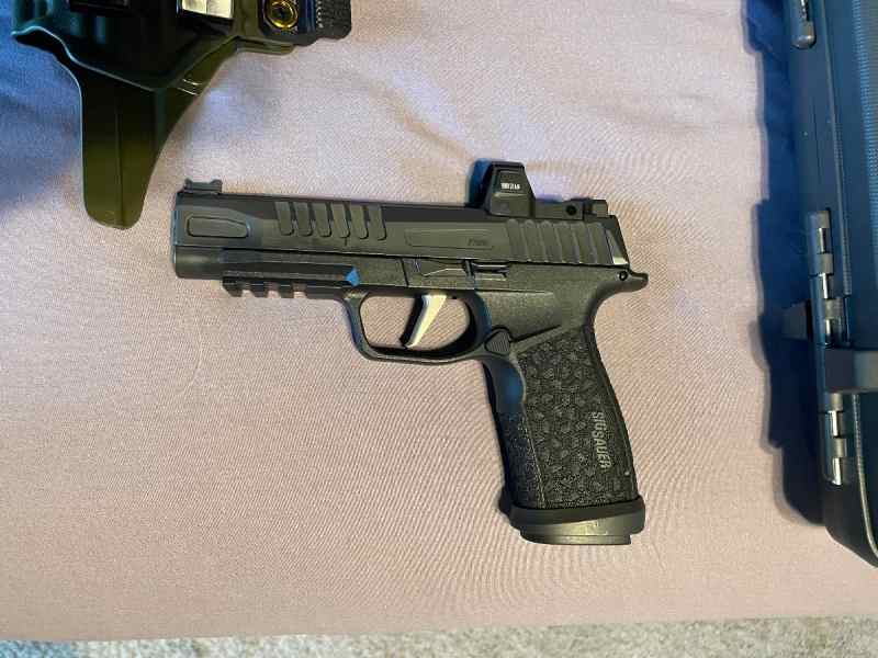Sig Sauer p365 FUSE