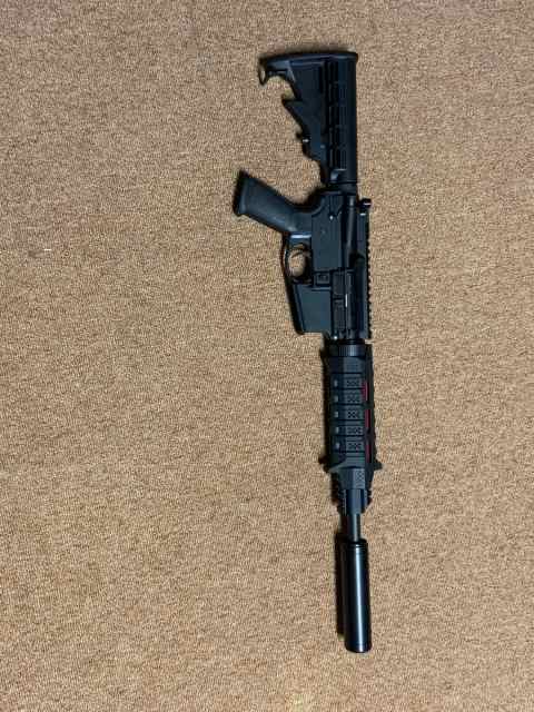 New Ruger SR-556 AR15 with Fake Suppressor