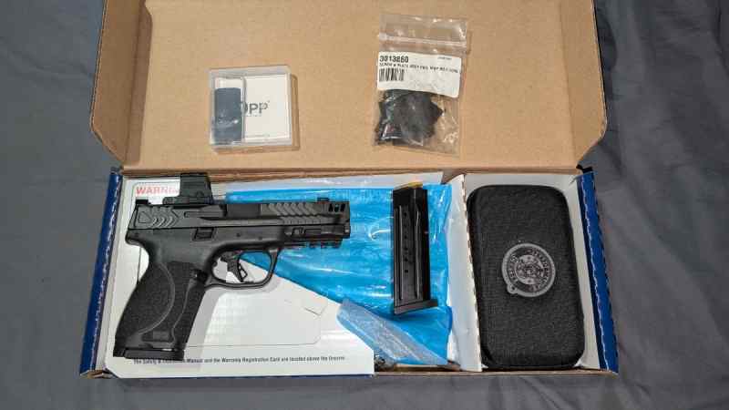M&amp;P Carry Comp