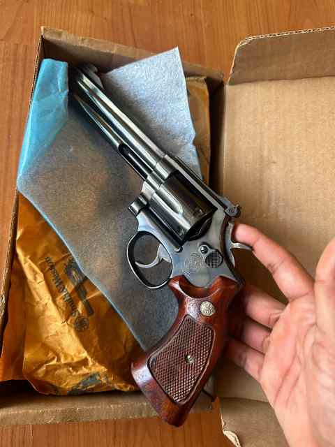 Smith &amp; Wesson 586 