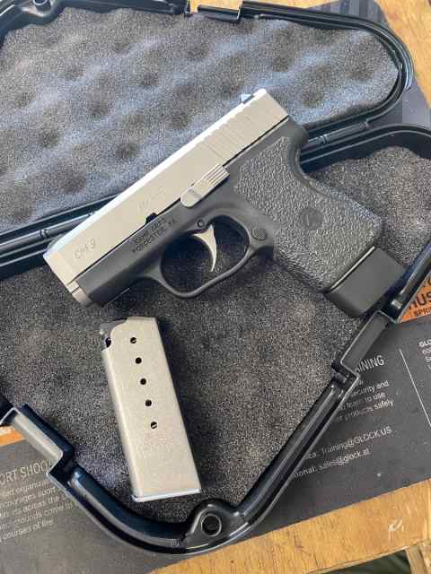 Kahr CM 9