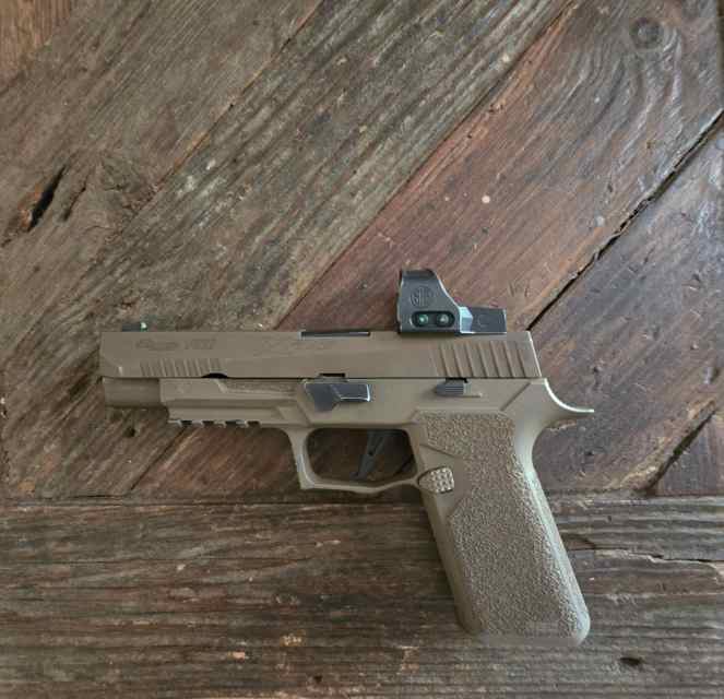 Sig full size P320 X5 9mm with romeo 1 red dot