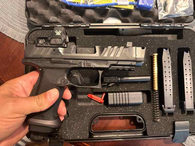 LNIB WALTER ARMS PDP - F PRO with LOTS of EXTRAS