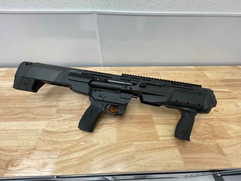 M&amp;P12 shotgun