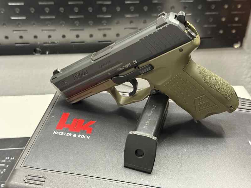 Like new H&amp;K P2000 OD Green with 4 mags- $600 OBO