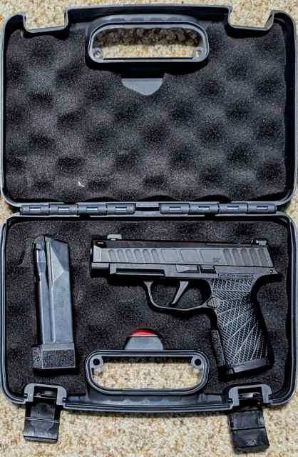 Sig Sauer P365XL &amp; Macro 9MM Pistols Lewisville 