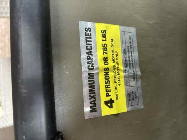 10 Canoe Capacity Label.jpeg