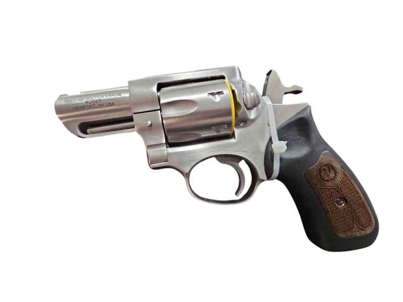 Ruger gp100 357.