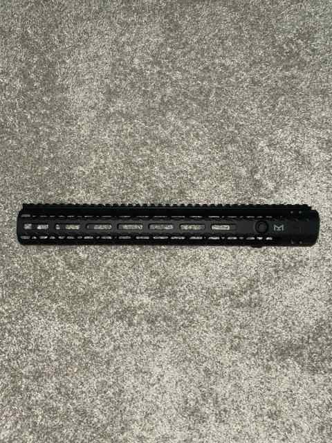 Aero precision 15&quot; AR15 handguard