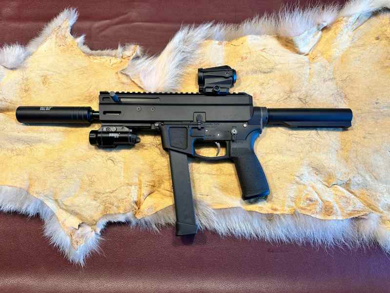 Matador / Foxtrot Mike AR9 9 MM pistol