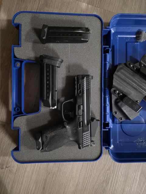 M&amp;P 2.0 compact 
