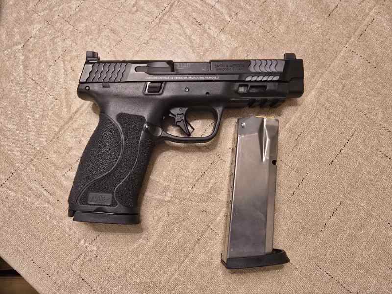 Smith &amp; Wesson M&amp;P 2.0 10mm optics ready