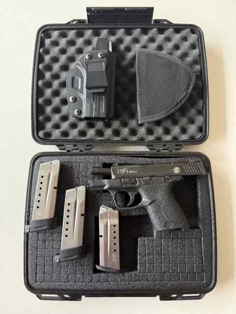 M&amp;P Shield, Magazines, Holster &amp; Pelican Case
