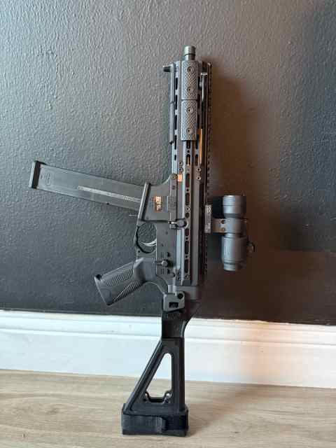 Lwrc SMG gen 2
