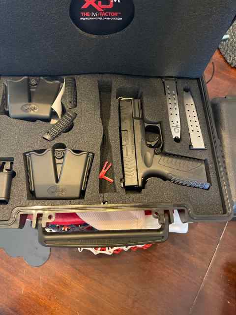 Springfield XDM compact .40