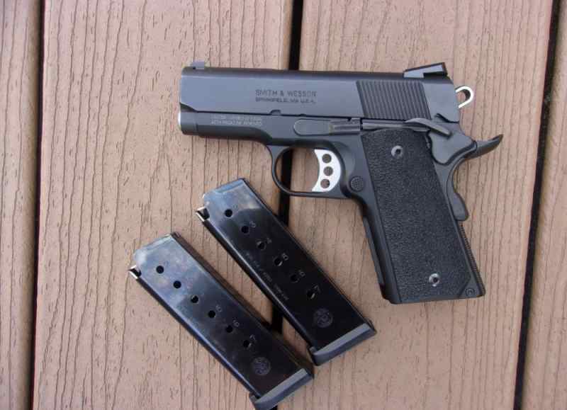 S&amp;W Smith &amp; Wesson SW1911 PRO SERIES