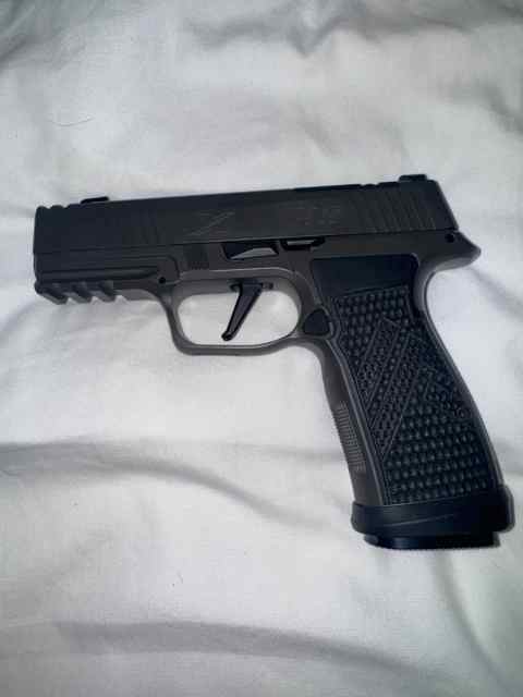 Sig Sauer P365 AXG Legion