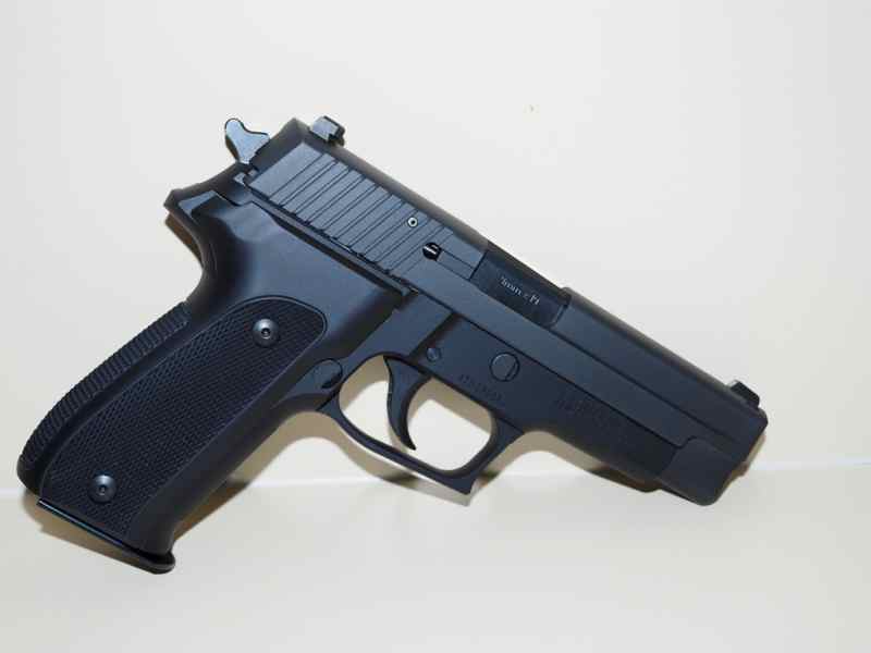 Sig P-226