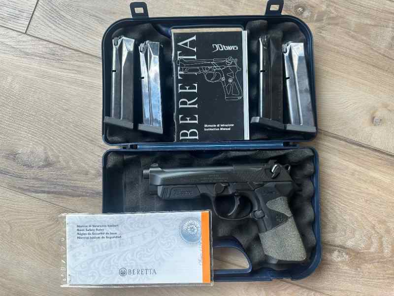 Beretta 90-two .40 cal