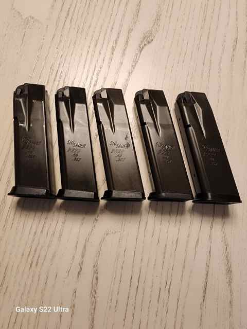 Sig 229 12rd 40/357 factory mags- 