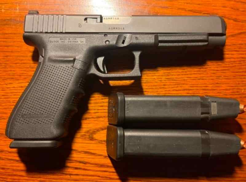 Glock 41 Gen 4 Neat in box with 3 loaded mags.