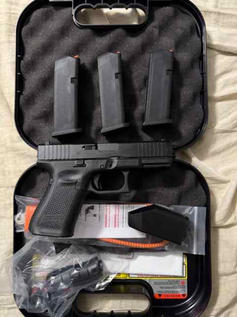 Glock 19 Gen 5 New in Box