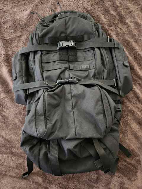 5.11 Rush 100 backpack L/XL + pouches, like new 