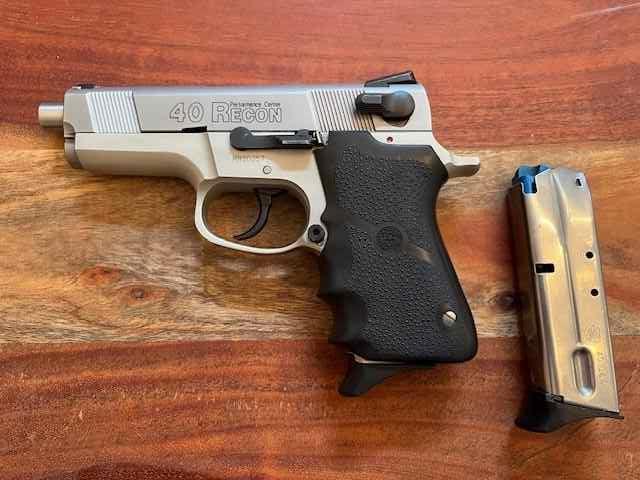 S&amp;W Performance Ctr &quot;40Recon&quot; - 1 of 350 made