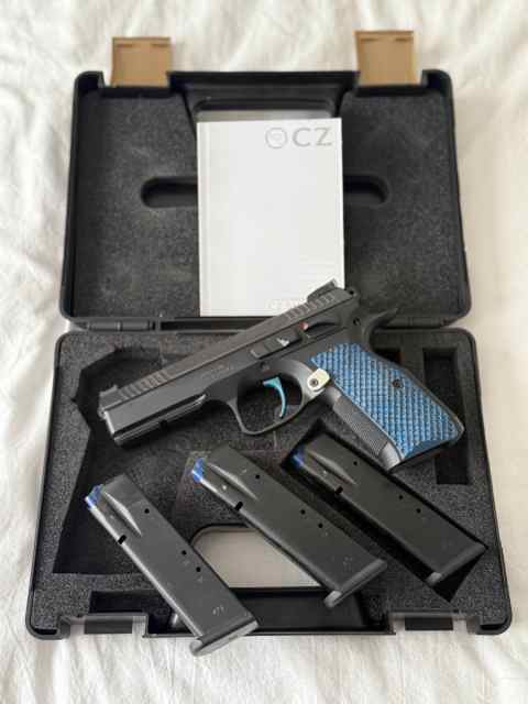 CZ Shadow 2 9mm Pistol – Excellent Condition, Low 