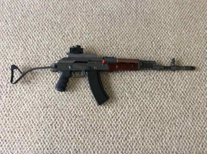 AK 74,  5.45X39, LIKE NEW- W/MAGS AND AMMO