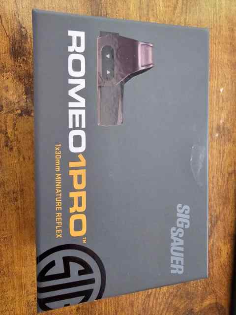 Sig Sauer Romeo1Pro 6 Moa Flat Dark Earth