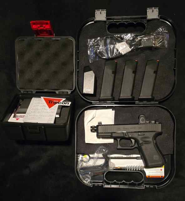 Glock 19 Gen 5, never used, Trijicon RMR, TB
