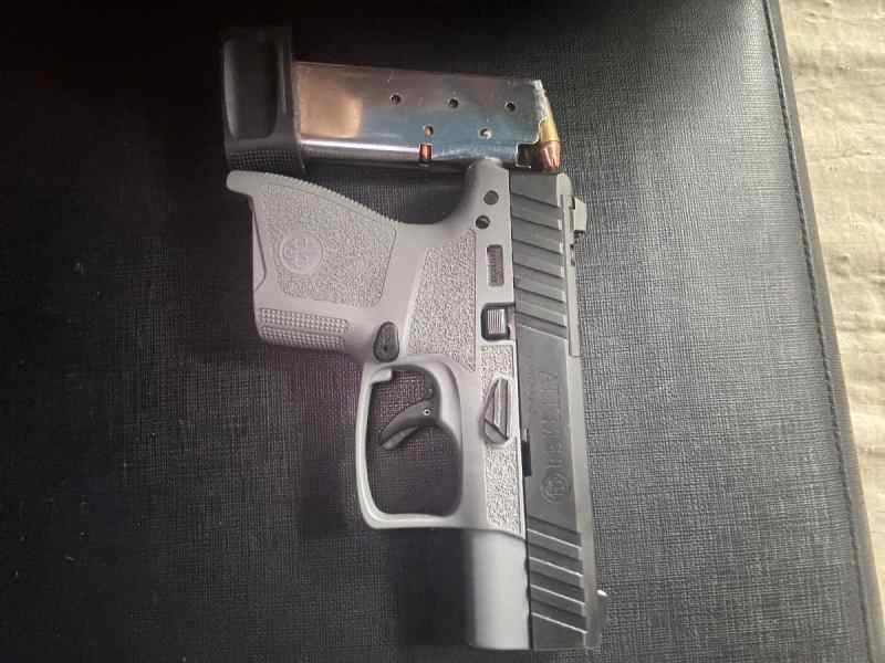 WTS/WTT: Beretta APX a1 Carry 9mm