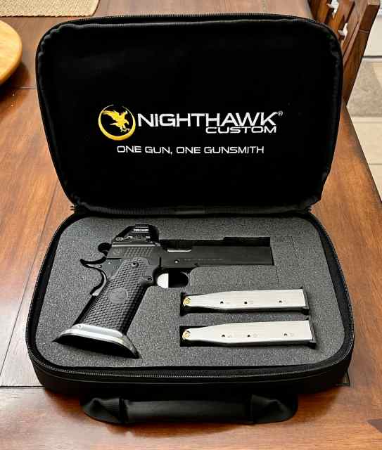 Nighthawk Custom TRS Comp IOS w/ Holosun 507C